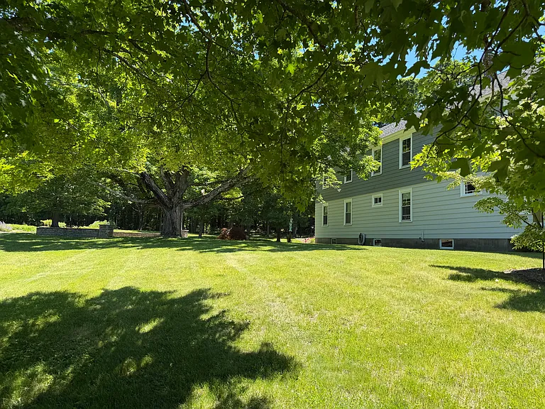 183 Pleasant St #2 — Photo 2