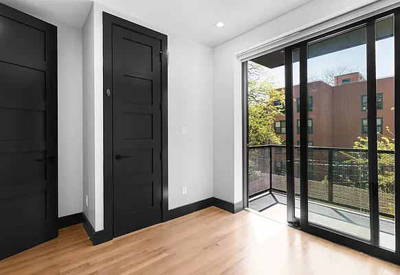 Rented by Oxford Property Group | media 16