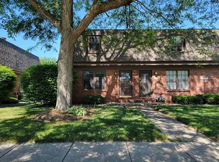 1605 Lyndhurst Dr APT C, Savoy, IL 61874