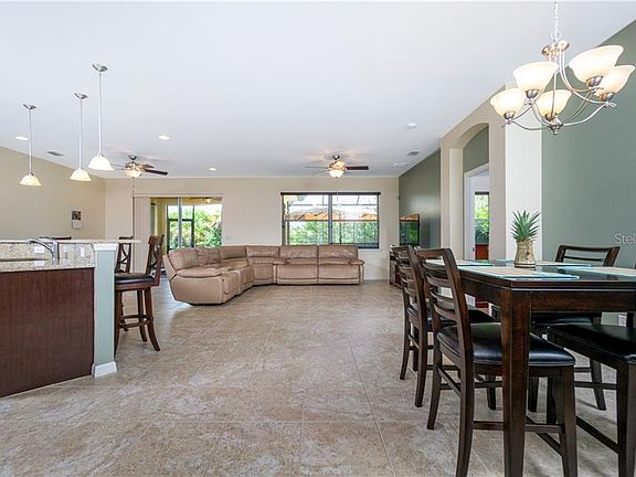 5th image of 5046 Layton Dr