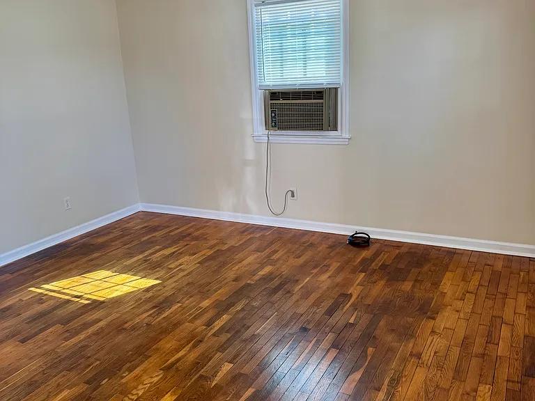 209 Danville St — Photo 13
