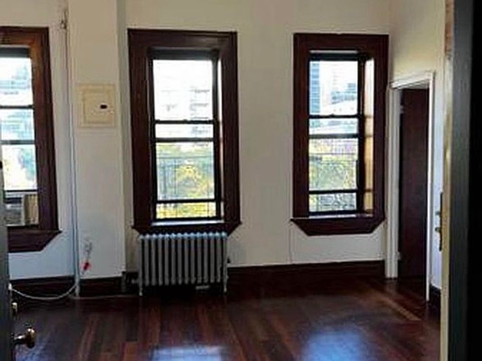 1st image of 350 E 67th St APT 25