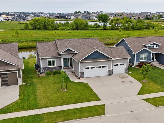 3rd image of 645 Mallard Point Dr NW