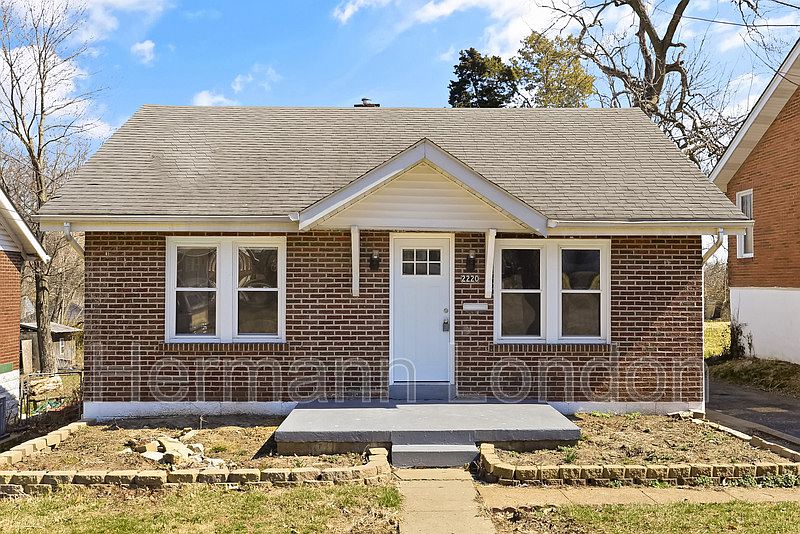 1st image of 2220 Wismer Ave