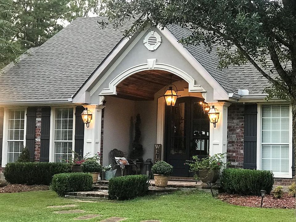 1st image of 71 Lakeside Dr