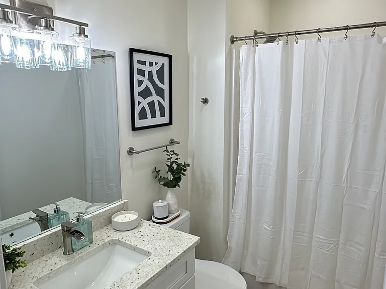 3800 Cambridge Dr #713 — Photo 9