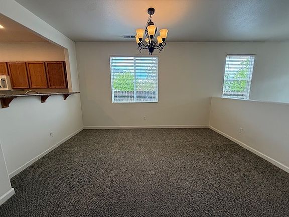 5th image of 2305 Clementine Ln