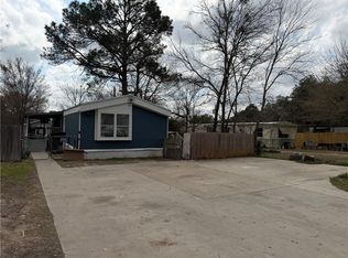 2207 Emerald Dr, Bryan, TX 77803