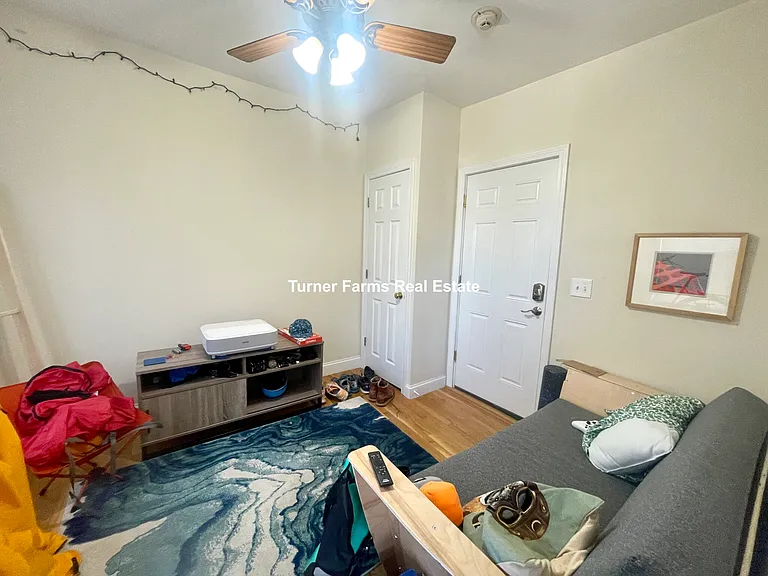 1054-1056 Cambridge St #2F — Photo 13