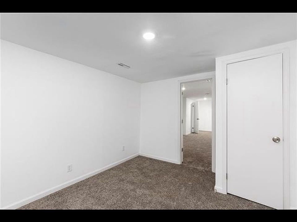 1st image of 7406 E 51st Ter