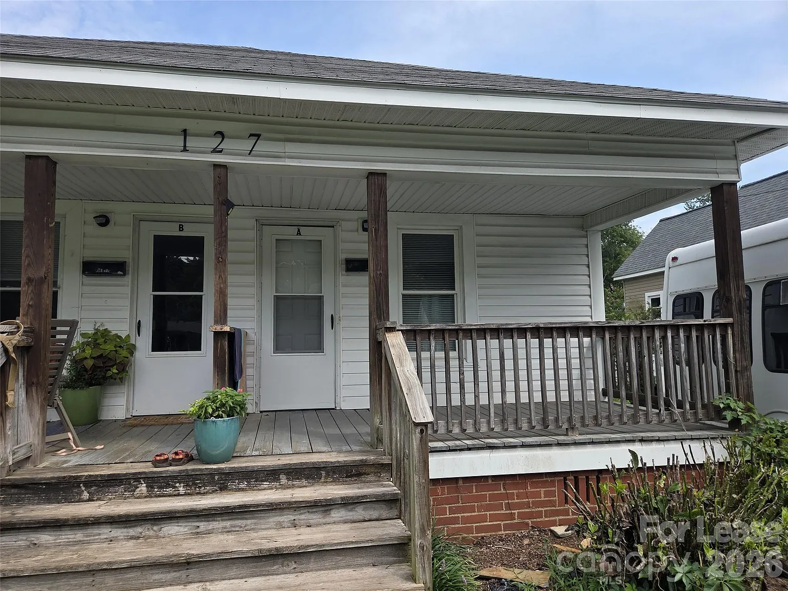1 bed, 1.0 bath, $1,000 — Photo 1