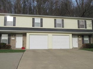 587 Ridge Ave NE, New Philadelphia, OH 44663