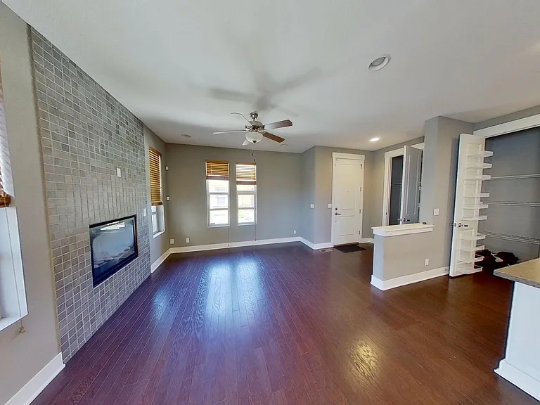 523 S Vance Ct — Photo 3