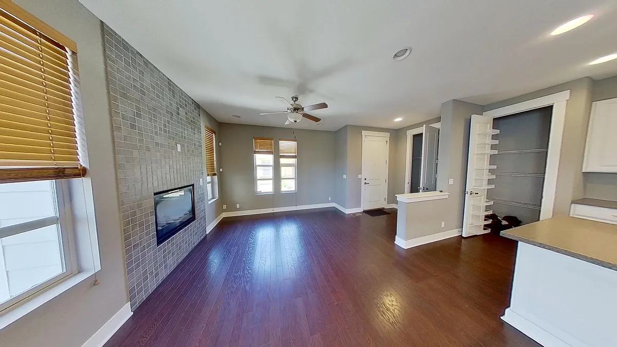 Building Photo - 523 S Vance Ct