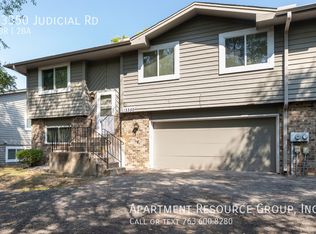13350 Judicial Rd, Burnsville, MN 55337