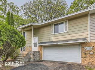9819 Cavell Cir, Bloomington, MN 55438