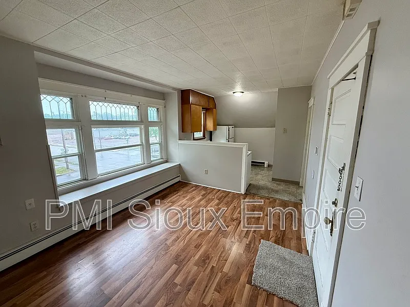 1 bed, 1.0 bath, 650 sqft, $695 — Photo 1