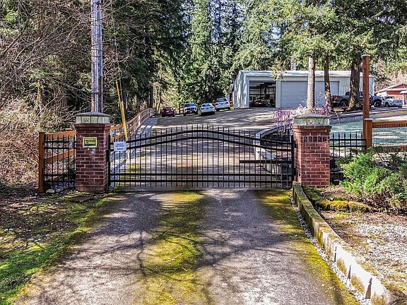 3rd image of 23326 SE 199th Street