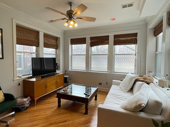 3rd image of 1925 N Humboldt Blvd APT 2N