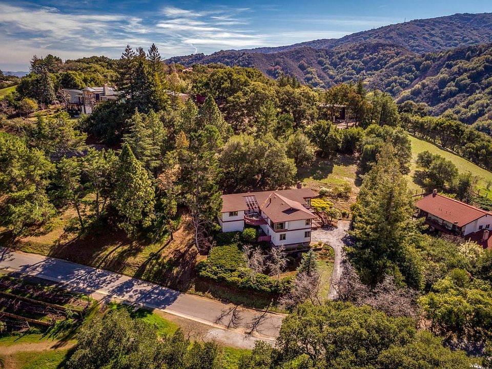 1st image of 27272 Byrne Park Ln