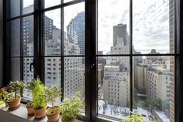 Rented by R New York