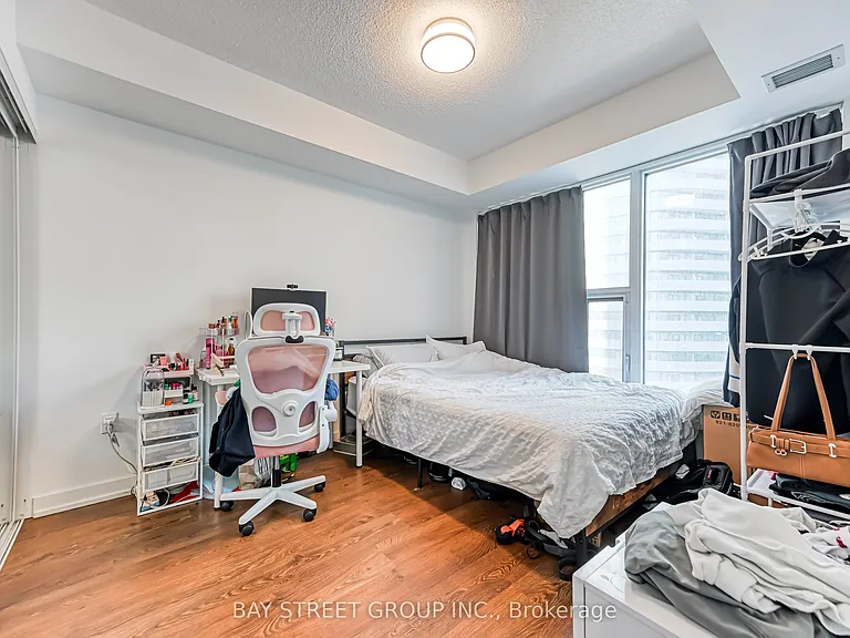 10 York St #1002 — Photo 21