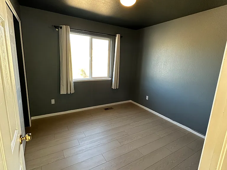 1110 Lords Hill Dr — Photo 12