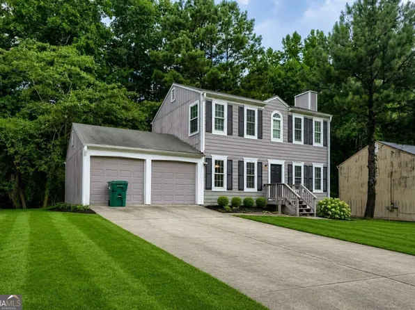 6253 Valdez Dr, Rex, GA 30273