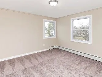 6 Surrey Ln — Photo 6