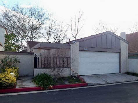 1st image of 2902 Parkwood Ct