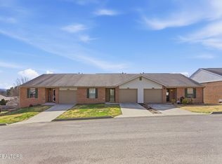 355 Hawthorne Oaks Way, Powell, TN 37849