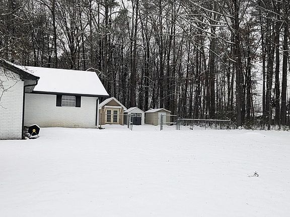 3rd image of 7807 Hixson Pike