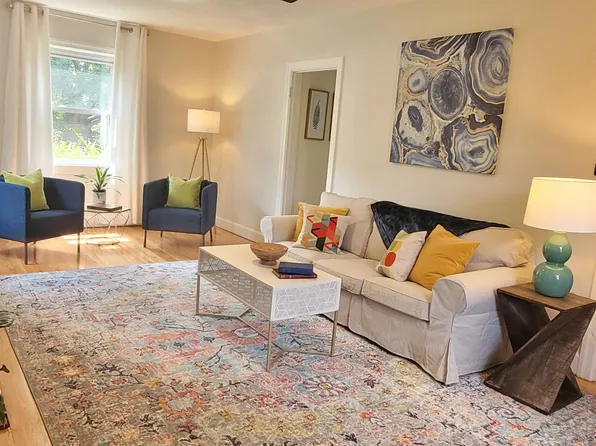 1105 Westview Dr, Lynchburg, VA 24502