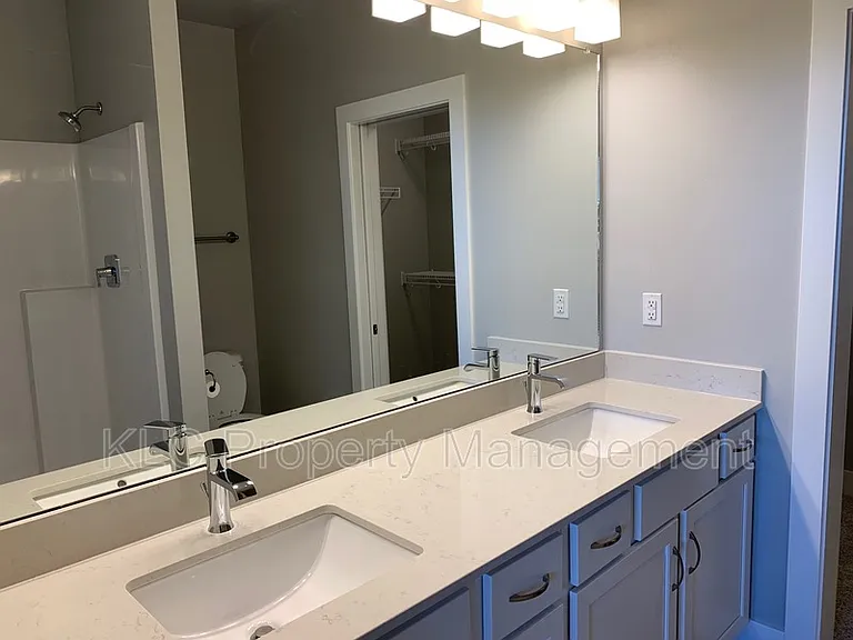 780 McIntosh Ct NE — Photo 11