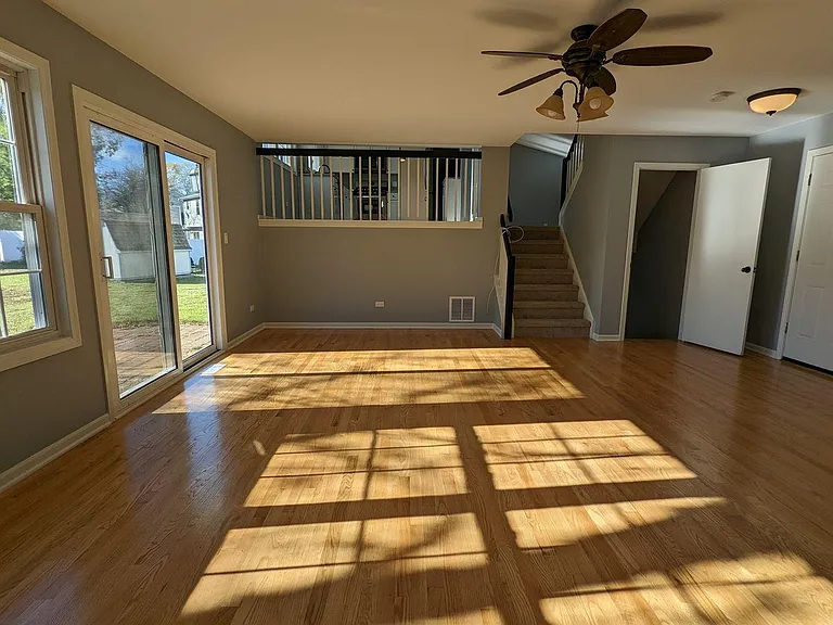 545 Monarch Dr — Photo 6