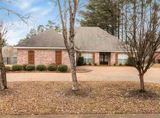 637 Muirwood Cir, Ridgeland, MS 39157