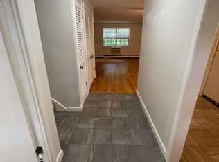 95 Sycamore Ln #D, Manchester, CT 06040