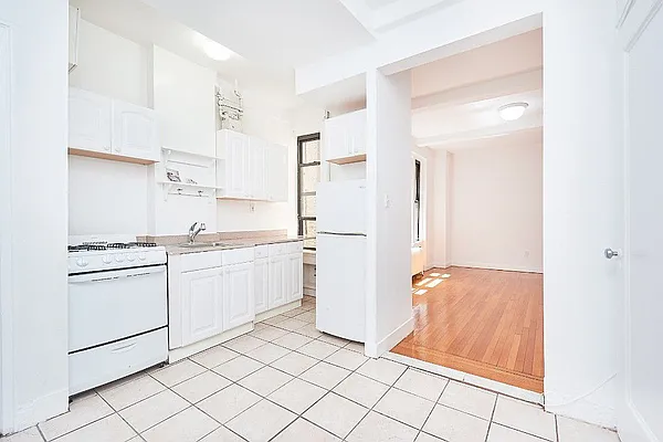 Rented by Living New York | media 22