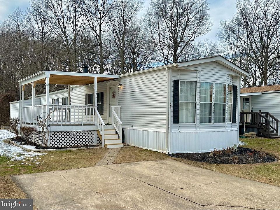 1st image of 404 Underwood Cir