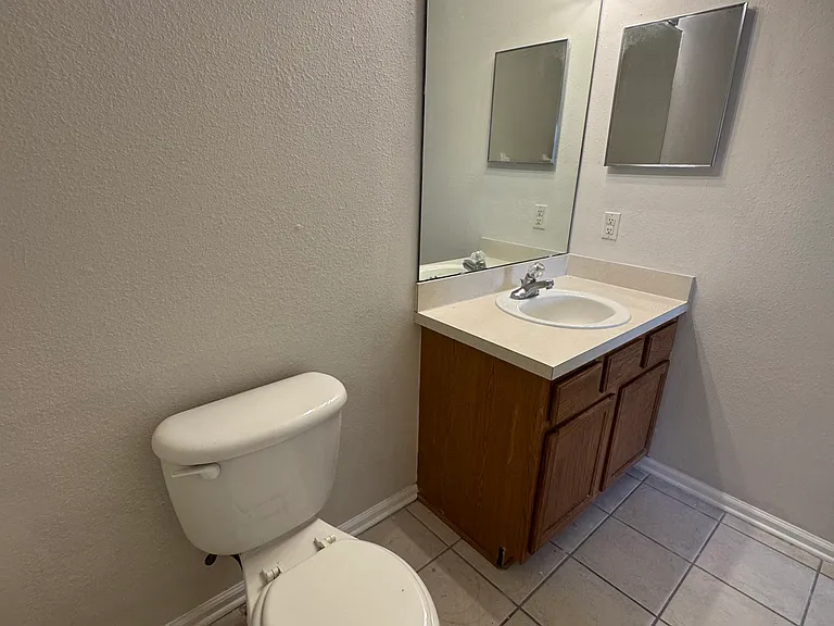 12423 Forest Lake Cir N #3 — Photo 27