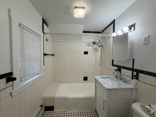 518 Watertown St #1 — Photo 10