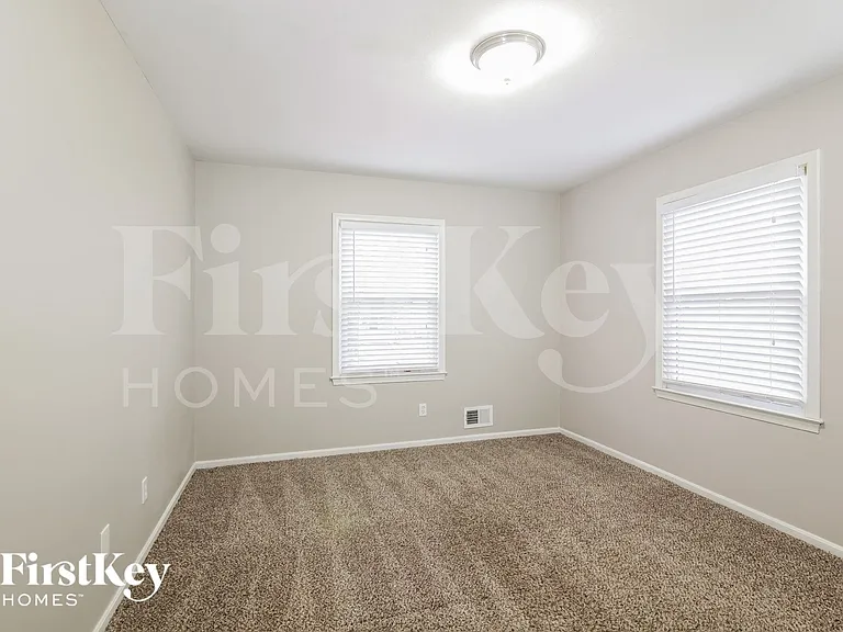9613 Beverly Dr — Photo 11