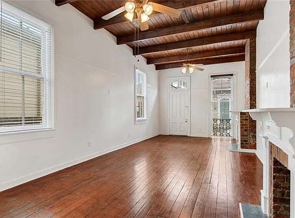 4th image of 920 Saint Peter St