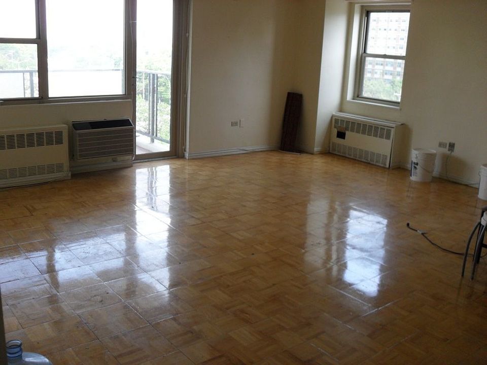 LIVINGINGROOM/TERRACE