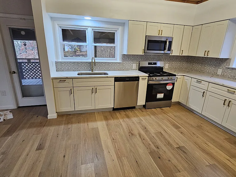 104 Marylea Ave — Photo 13