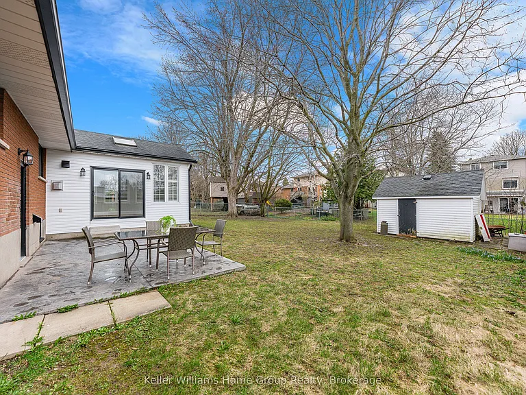 535 Elgin St — Photo 40
