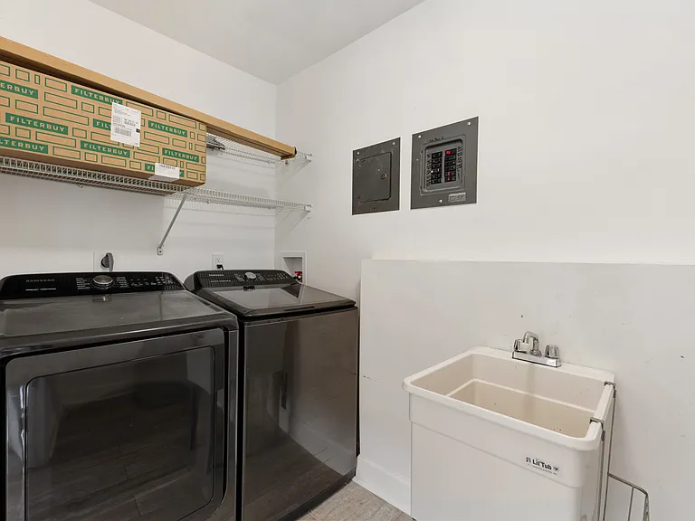 631 Spring Branch Rd — Photo 29