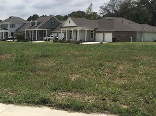 Chennault Way, Baton Rouge, LA 70818