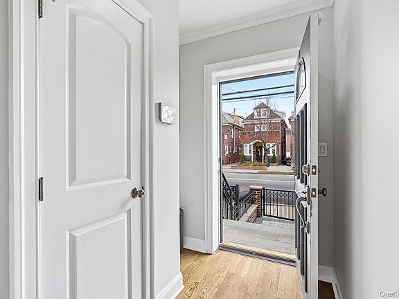 2nd image of 1163 Rhinelander Avenue