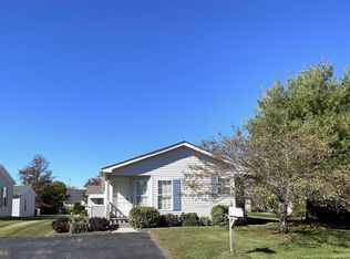 5 Fort Lee Rd, Manahawkin, NJ 08050